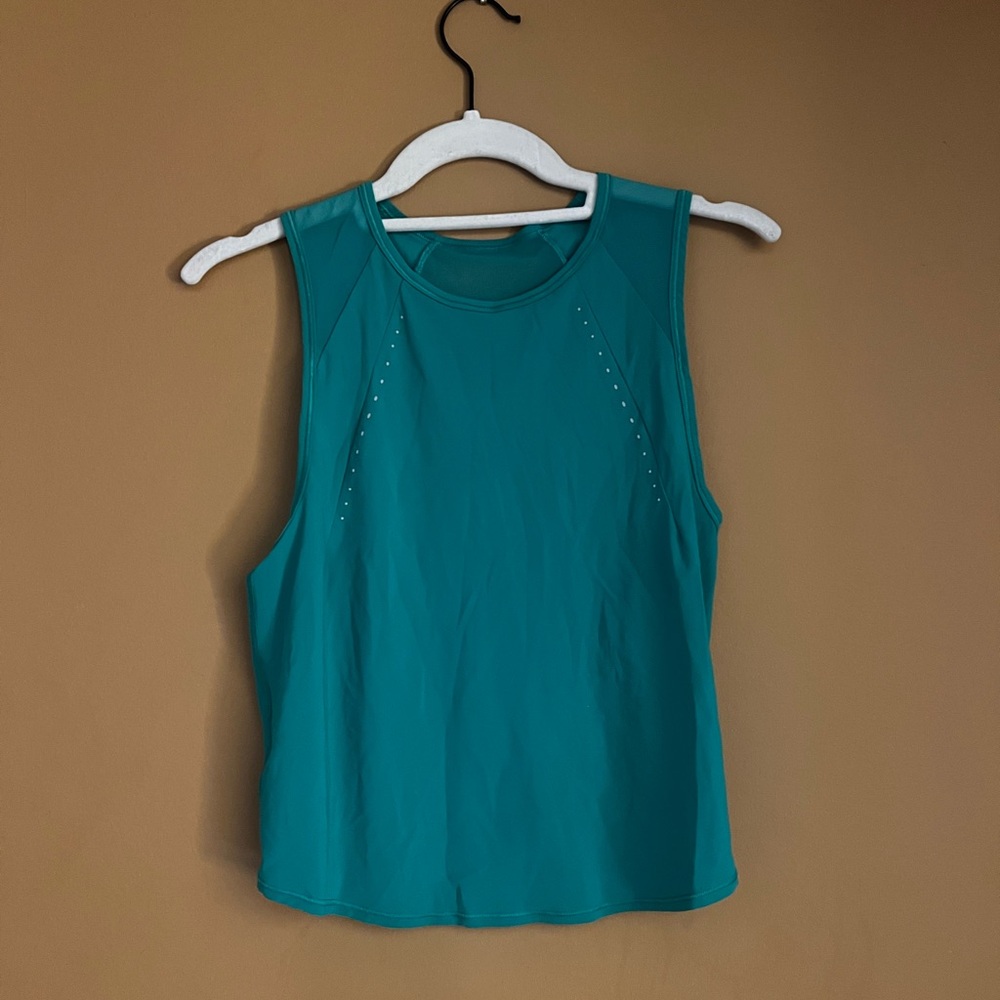 lululemon athletic top